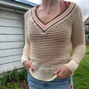 Free People "We The Free" Open Knit Crochet V-Neck Sweater (size XS, NWT)